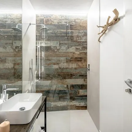 Lulu - Nuovo Con Posto Auto E Wifi アパート