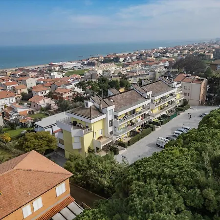 Lulu - 2 Camere - Vicino Mare - Parcheggio Privato