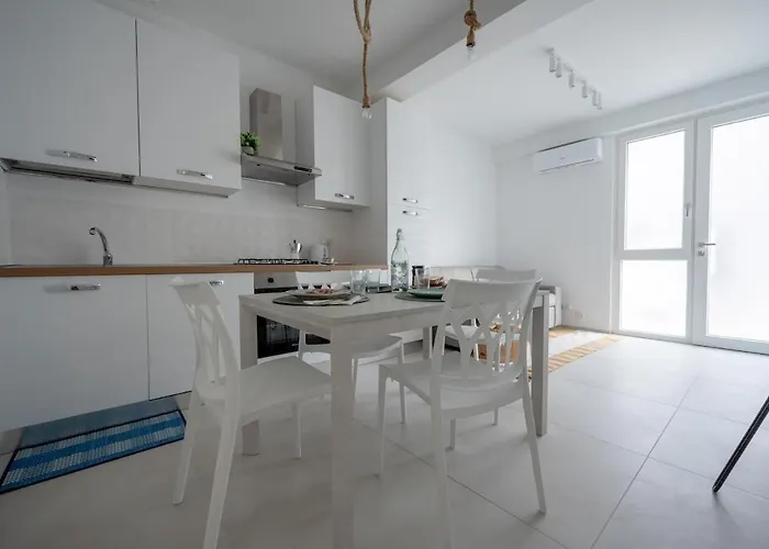 Lulu - 2 Camere - Vicino Mare - Parcheggio Privato 西维尔诺瓦·马尔凯